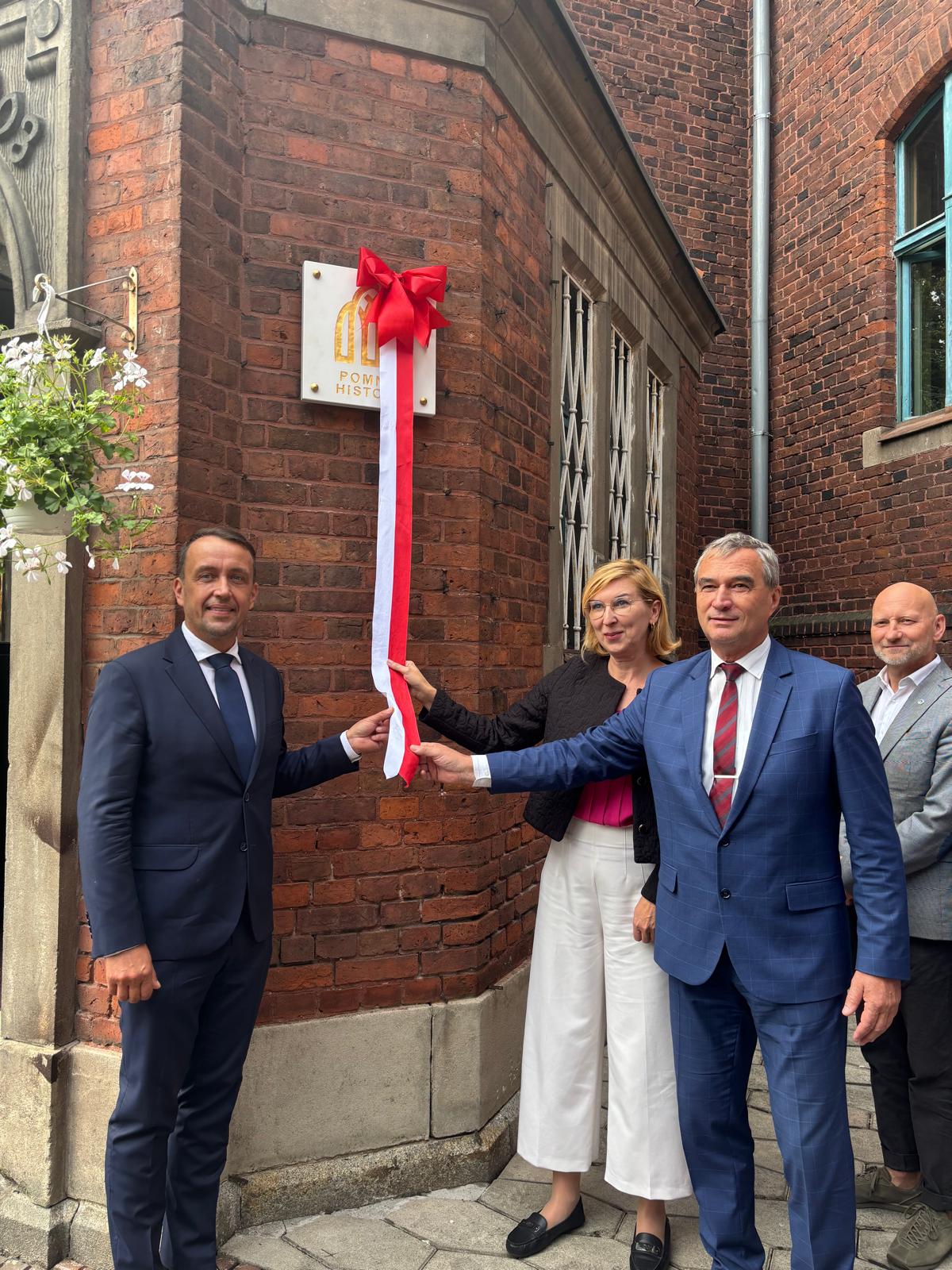 547508953_1221560516670828_4724372961520922536_n