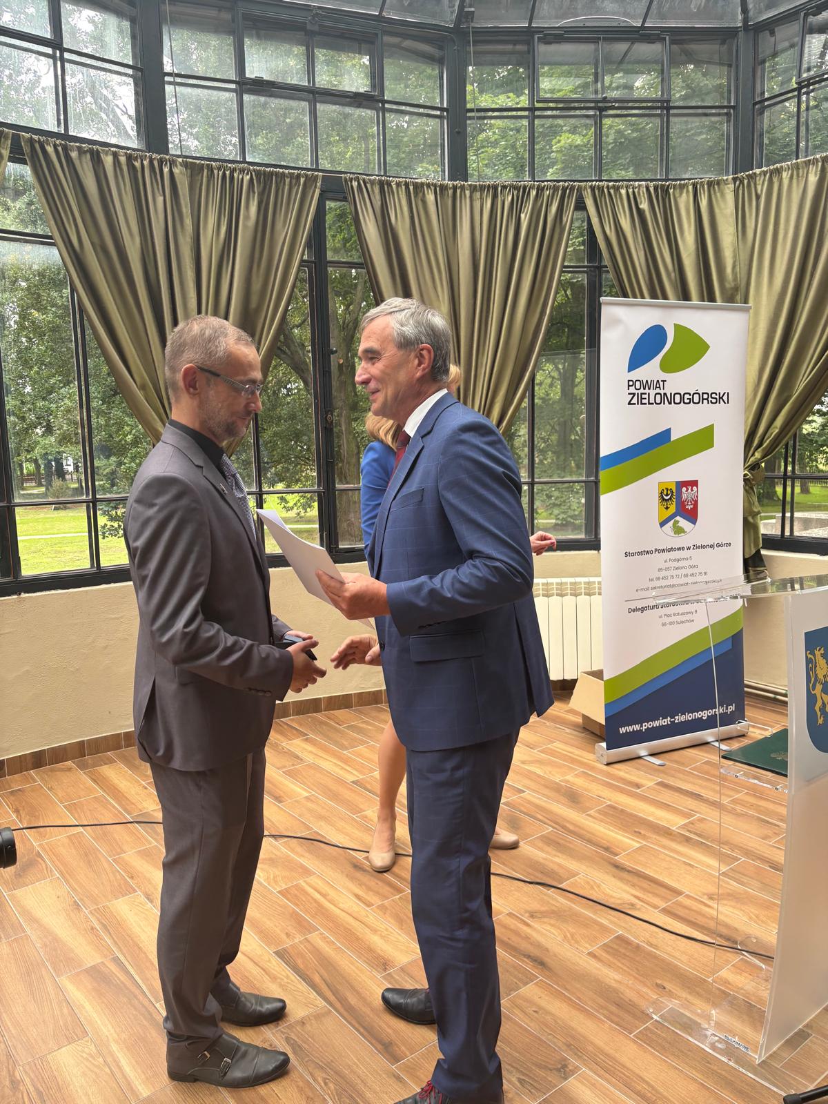 548709633_1221562403337306_7879937141137761180_n